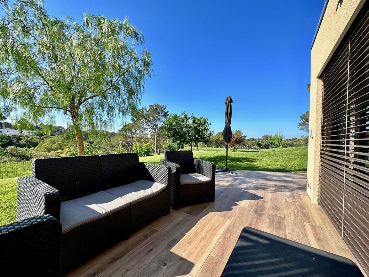 La Balma - 4 Appartements Avec Jardin En Maison Passive De Plain Pied A Frejus-Saint-Raphael エクステリア 写真