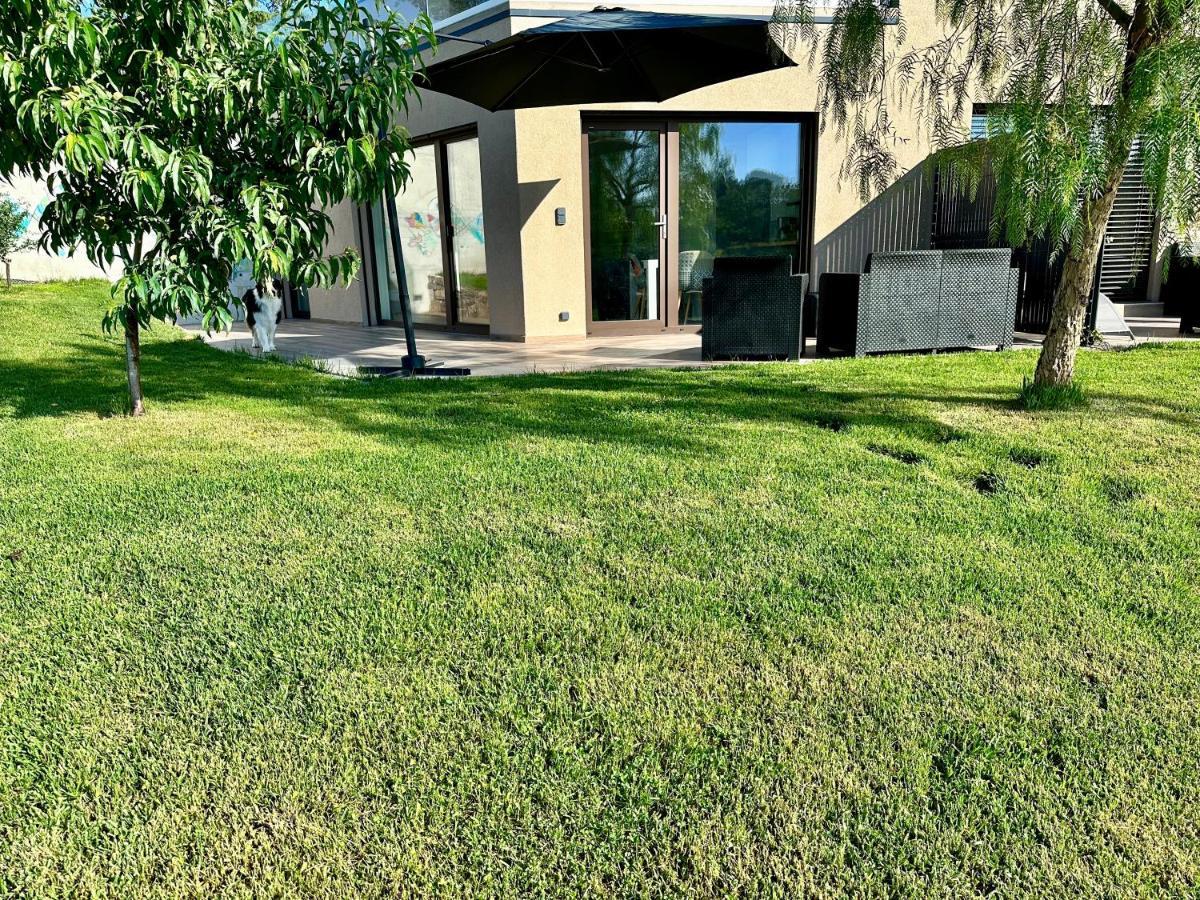 La Balma - 4 Appartements Avec Jardin En Maison Passive De Plain Pied A Frejus-Saint-Raphael エクステリア 写真