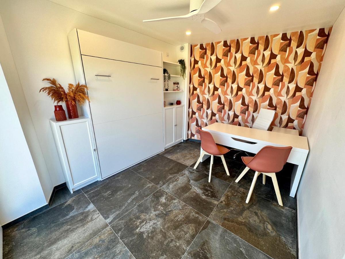 La Balma - 4 Appartements Avec Jardin En Maison Passive De Plain Pied A Frejus-Saint-Raphael エクステリア 写真
