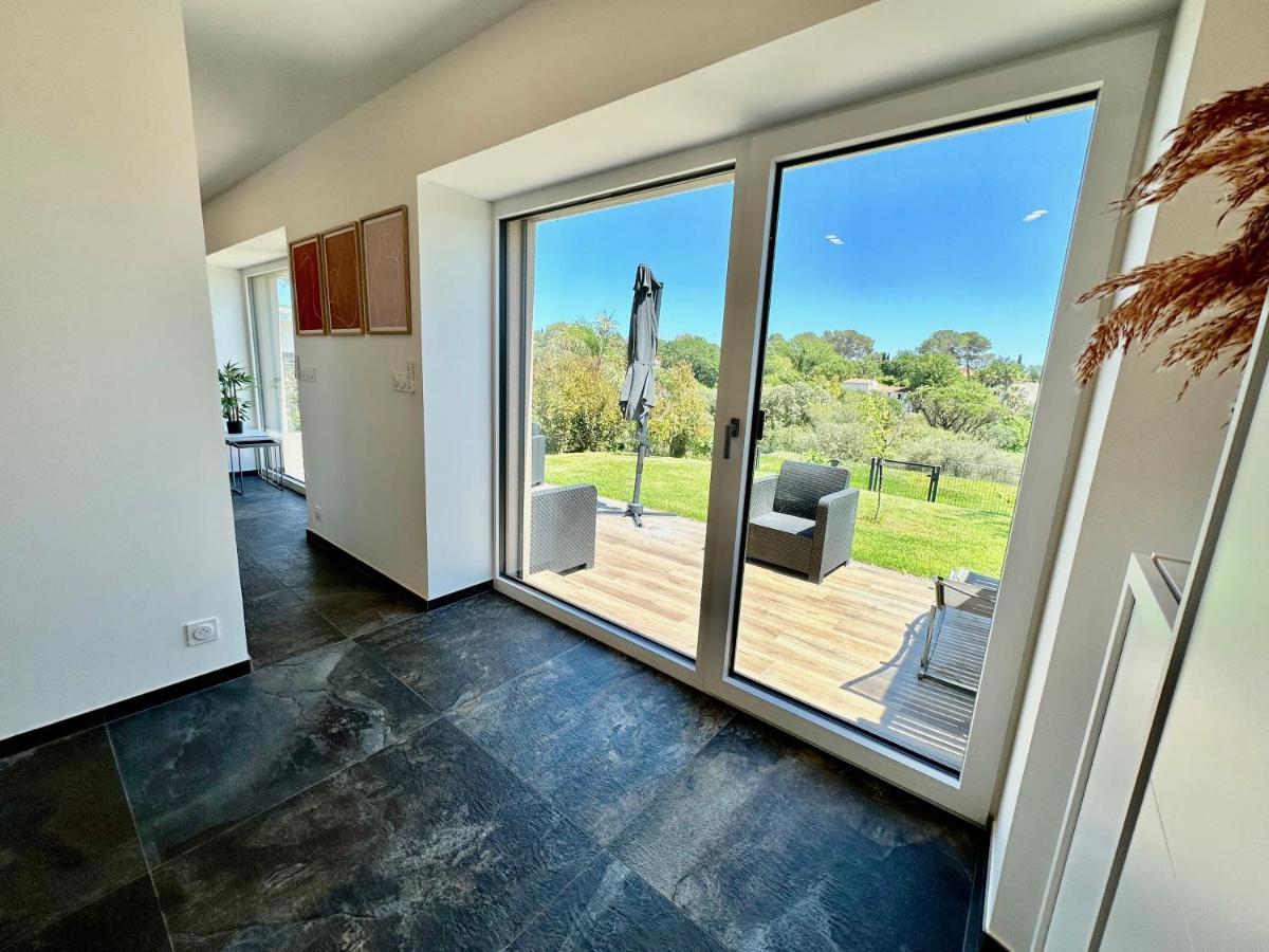 La Balma - 4 Appartements Avec Jardin En Maison Passive De Plain Pied A Frejus-Saint-Raphael エクステリア 写真